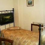 招待所 I 13 Cavalieri 2*