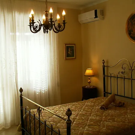 Vendégház I 13 Cavalieri 2*