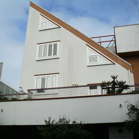 Vendégház I 13 Cavalieri 2*
