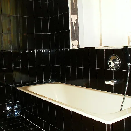 I 13 Cavalieri 2* 바를레타